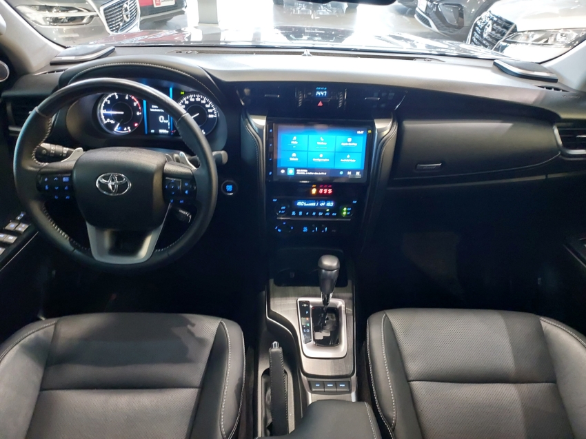 toyota hilux sw4 2.8 d-4d turbo diesel srx platinum 4x4 automatico 2.7 4p 20257