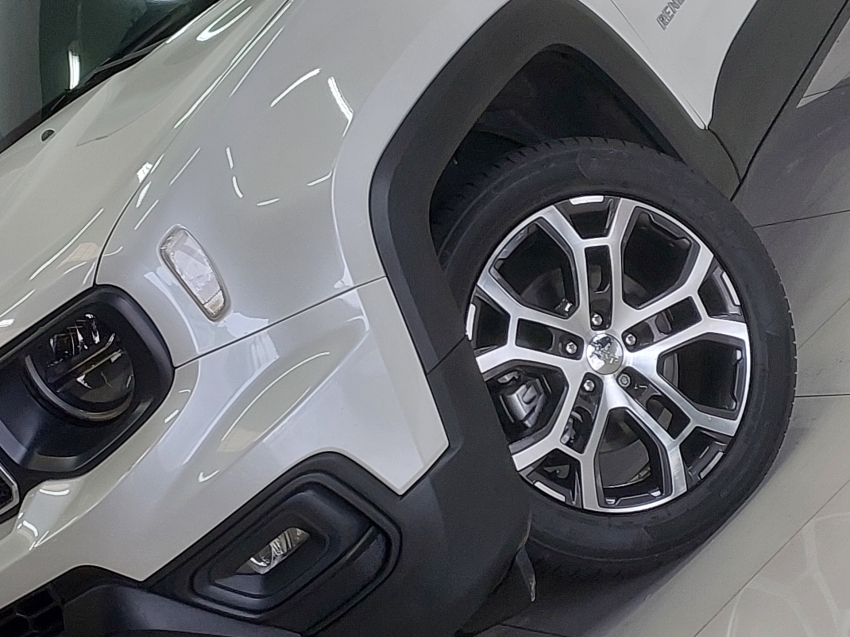 jeep renegade 1.3 t270 turbo flex longitude at6 4p automatico 202324