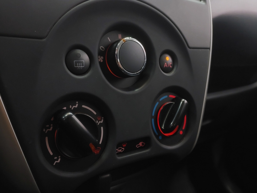 nissan versa 1.6 16v flex sv 4p manual 201811