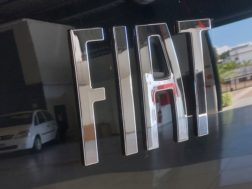 fiat mobi 1.0 evo flex like. manual 4p 202315