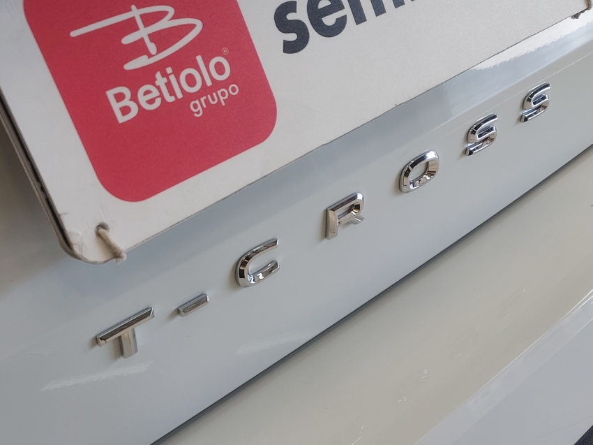 volkswagen t-cross 1.0 200 tsi total flex comfortline automatico 4p 202119