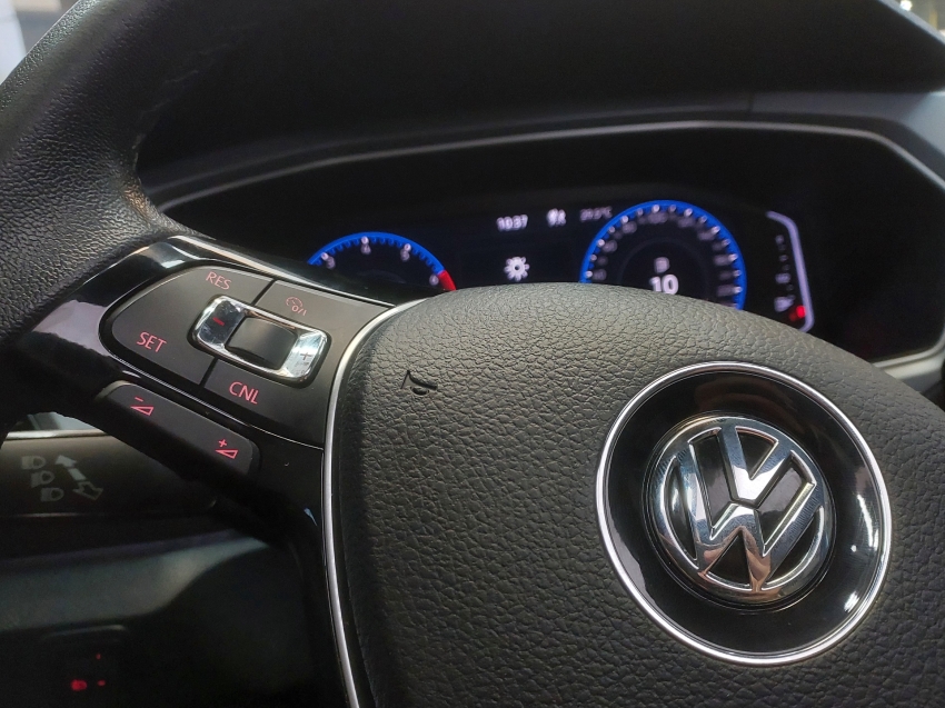 volkswagen t-cross 1.0 200 tsi total flex comfortline automatico 4p 202115