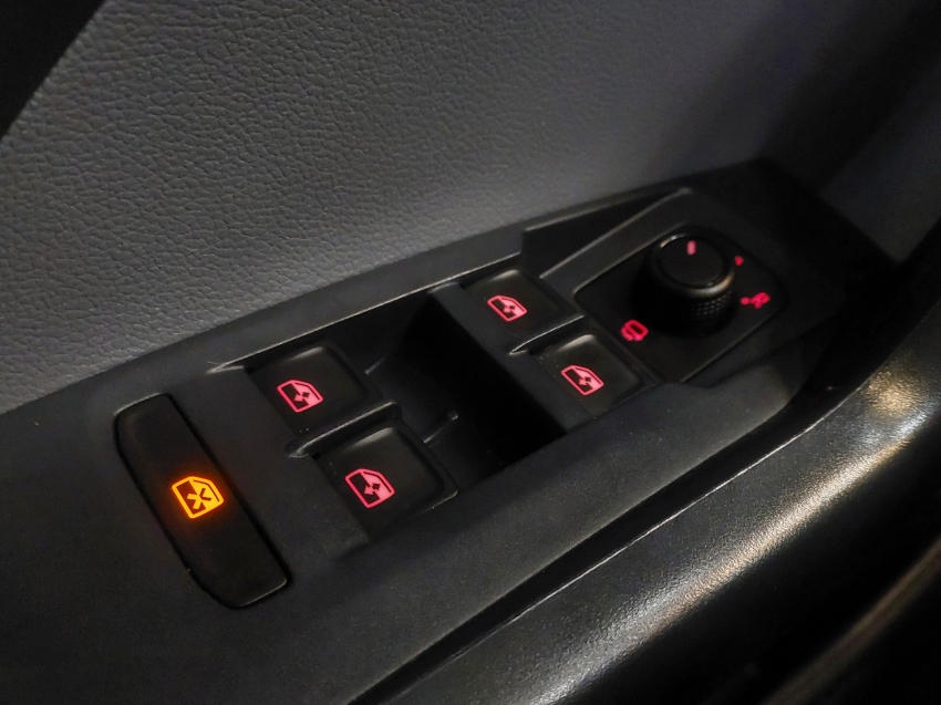 volkswagen t-cross 1.0 200 tsi total flex comfortline automatico 4p 202117