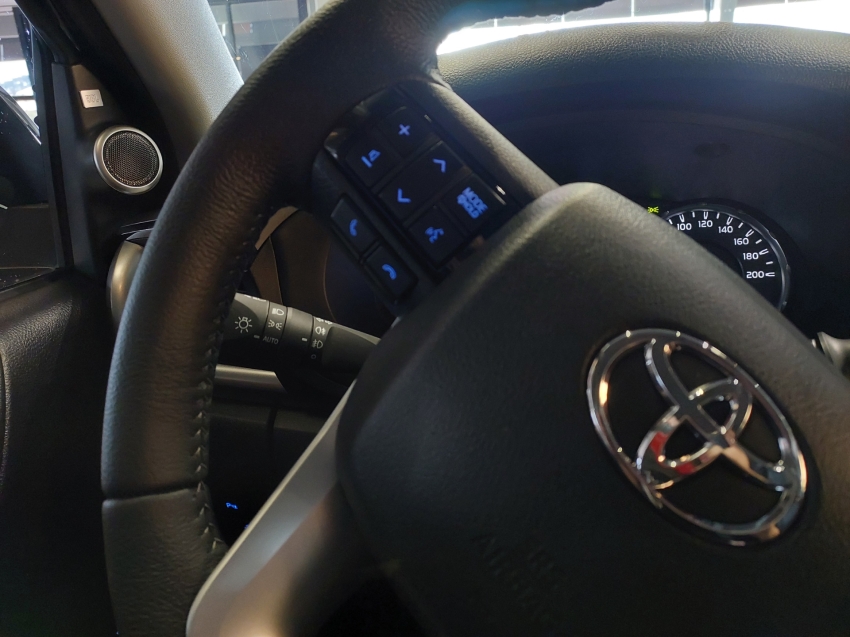 toyota hilux 2.8 d-4d turbo diesel cd srx plus 4x4 automatico 4p 202513