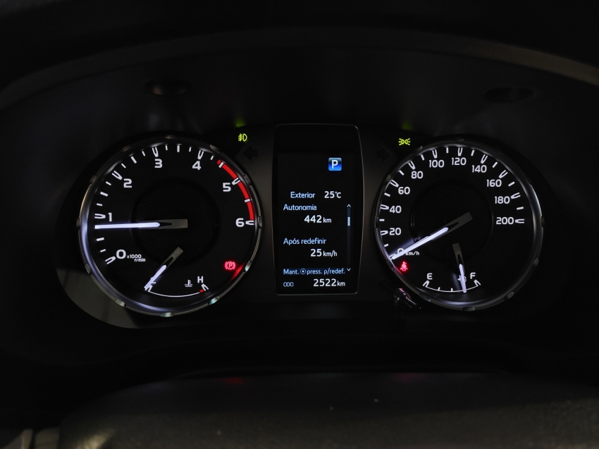 toyota hilux 2.8 d-4d turbo diesel cd srx plus 4x4 automatico 4p 202511