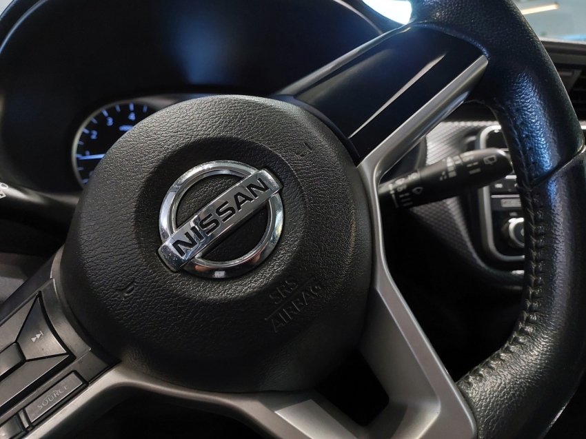 nissan kicks 1.6 16v flexstart sv 4p xtronic flex automatico 201815