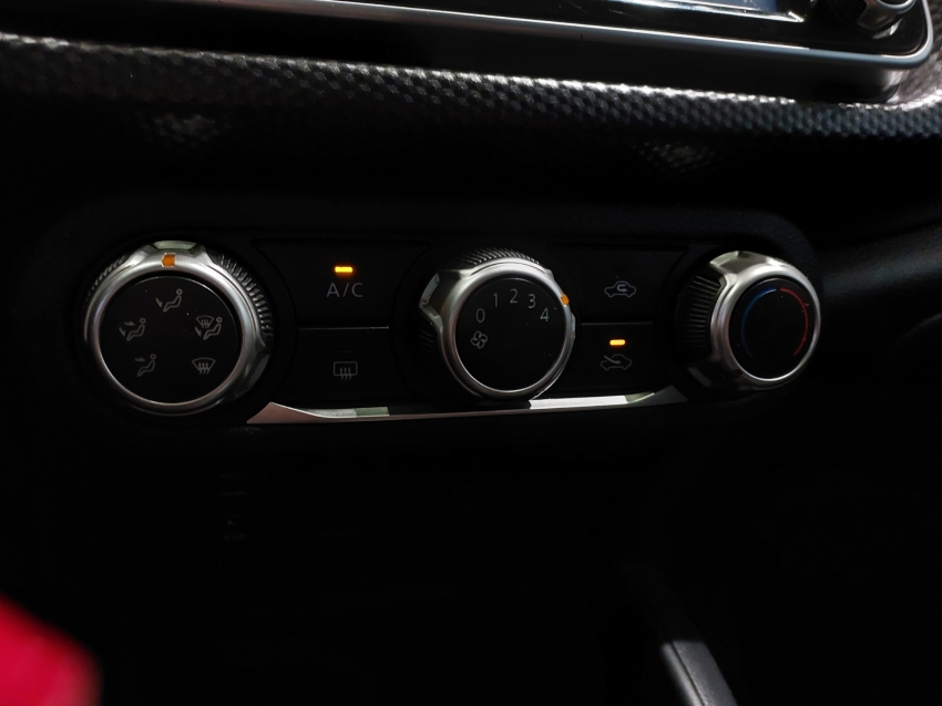 nissan kicks 1.6 16v flexstart sv 4p xtronic flex automatico 201817