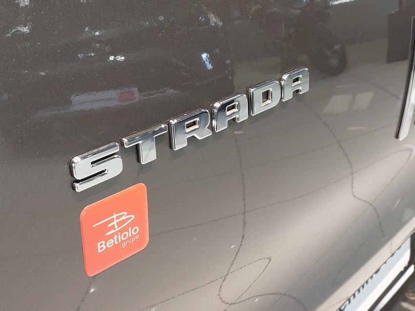 fiat strada 1.3 firefly flex ranch cd cvt 4p automatico 202219