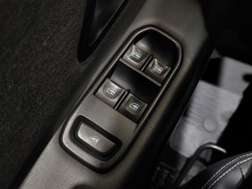 renault duster 1.6 16v sce flex iconic x-tronic 4p automatico 202318