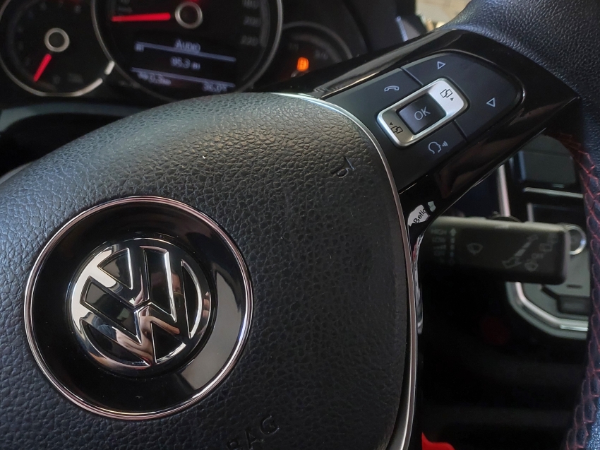 volkswagen up 1.0 tsi pepper 12v flex 4p manual 201814