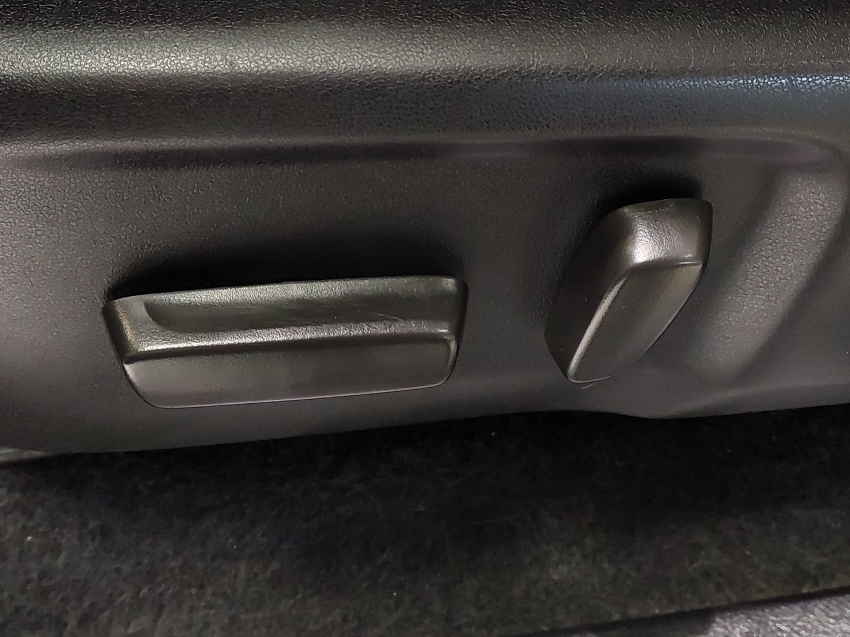 toyota hilux 2.8 d-4d turbo diesel cd srv 4x4 automatico 4p 202219