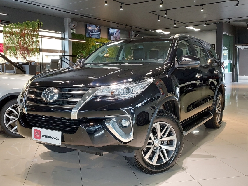 toyota hilux sw4 2.8 srx 4x4 7 lugares 16v turbo intercooler diesel 4p automatico 20191