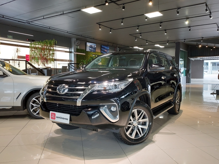toyota hilux sw4 2.8 srx 4x4 7 lugares 16v turbo intercooler diesel 4p automatico 201928