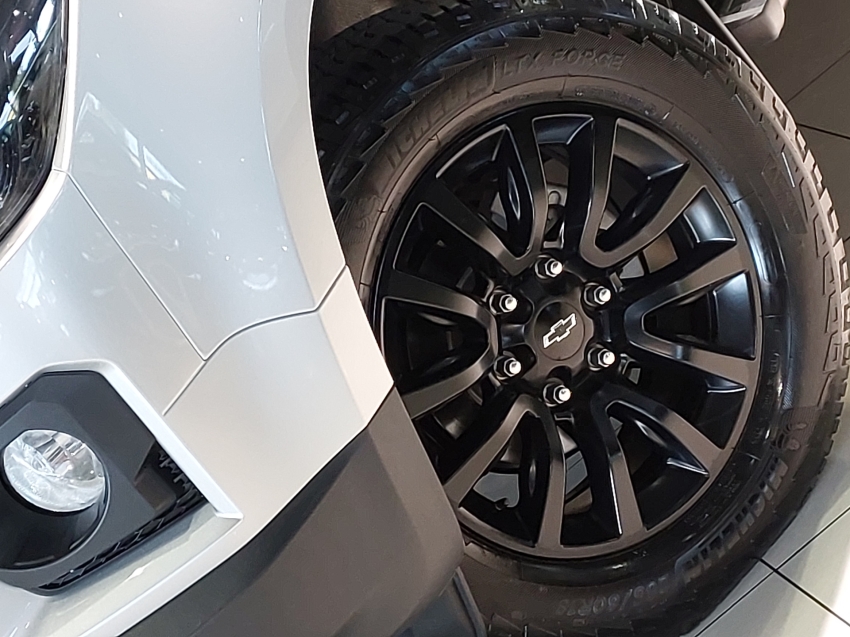 chevrolet s10 2.8 16v turbo diesel ltz cd 4x4 automatico 4p 202323