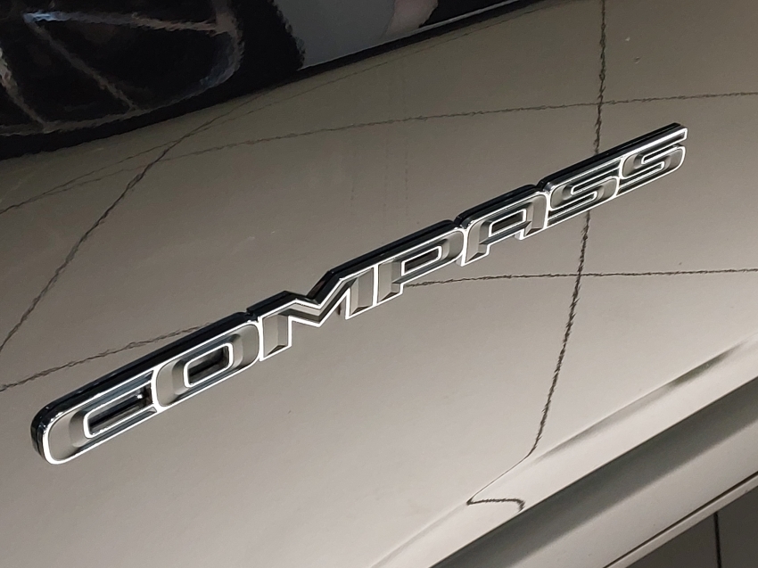 jeep compass 2.0 16v diesel longitude 4x4 automatico 4p 202125