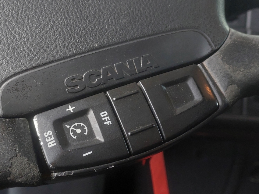 scania r 400 4x2 12700 diesel 2p automatico 201422