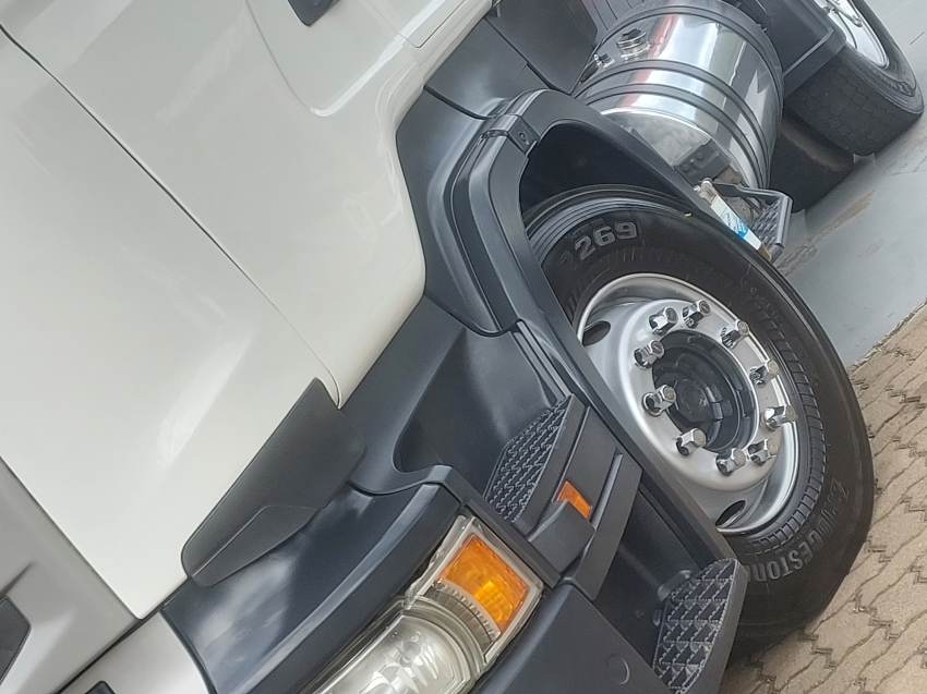 scania r 400 4x2 12700 diesel 2p automatico 201433