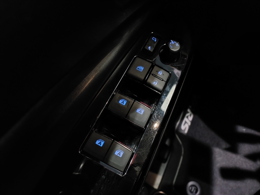 toyota yaris 1.5 16v flex xls multidrive 4p automatico 202420