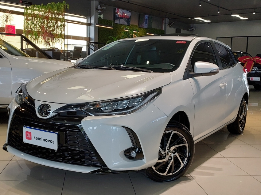 toyota yaris 1.5 16v flex xls multidrive 4p automatico 20241