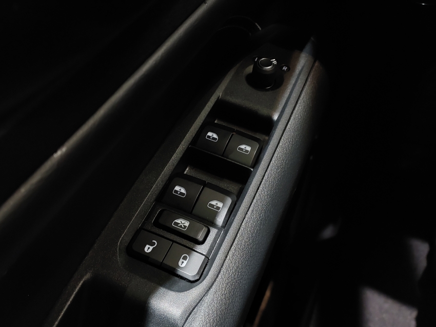 jeep compass 1.3 t270 turbo flex longitude at6 4p automatico 202520