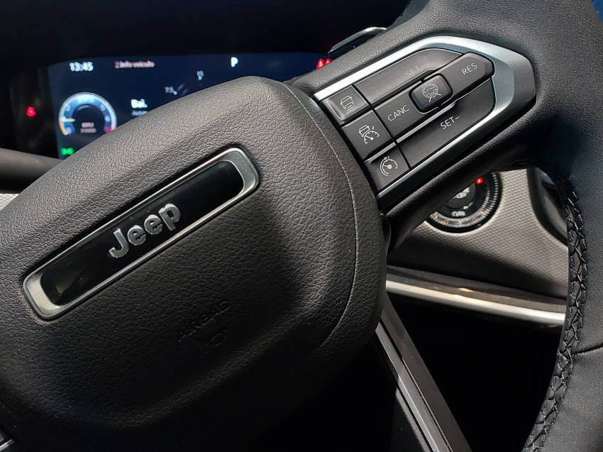 jeep compass 1.3 t270 turbo flex longitude at6 4p automatico 202516