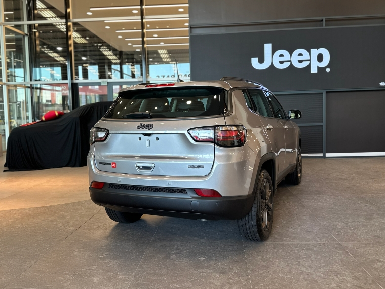 jeep compass longitude night eagle 1.3 t270 2025 gasolina automatico4