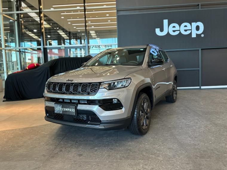 jeep compass longitude night eagle 1.3 t270 2025 gasolina automatico