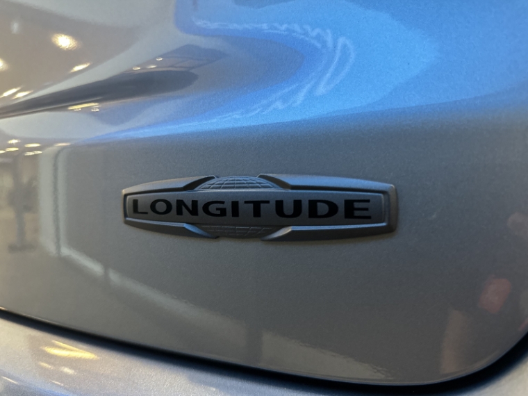 jeep compass longitude night eagle 1.3 t270 2025 gasolina automatico17