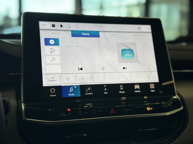 jeep compass longitude night eagle 1.3 t270 2025 gasolina automatico13