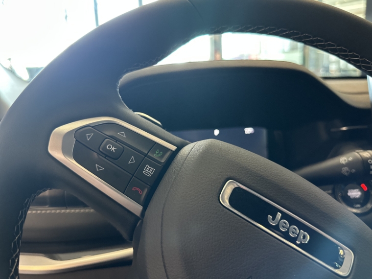 jeep commander 1.3 t270 turbo flex longitude at6 gasolina 4p automatico 202714