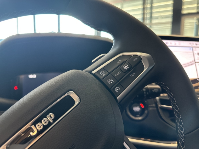 jeep commander 1.3 t270 turbo flex longitude at6 gasolina 4p automatico 202715