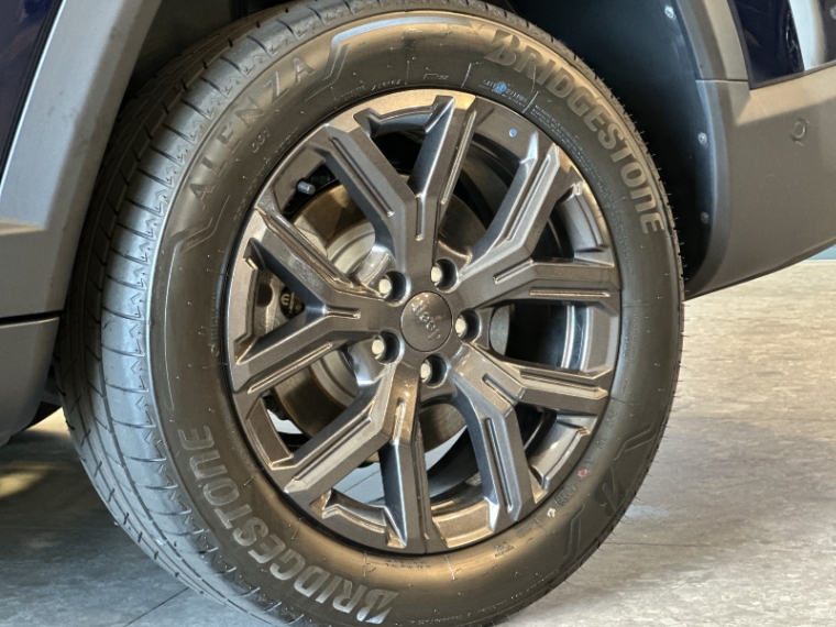 jeep commander 1.3 t270 turbo flex longitude at6 gasolina 4p automatico 202716