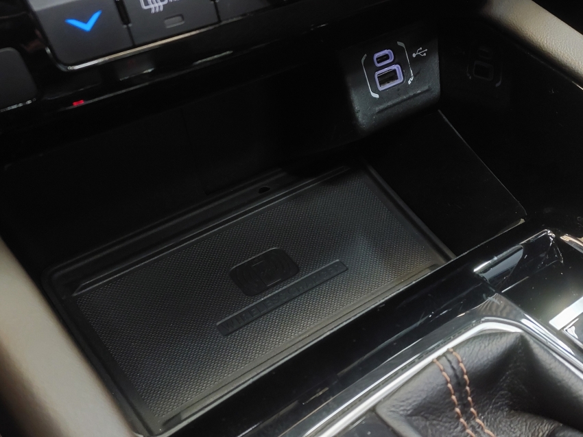 jeep commander 2.0 td380 turbo diesel overland at9 4p automatico 202319