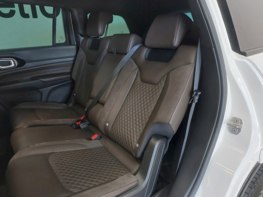 jeep commander 2.0 td380 turbo diesel overland at9 4p automatico 202310