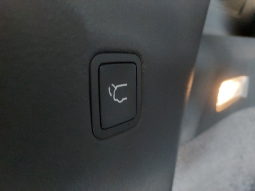 jeep commander 2.0 td380 turbo diesel overland at9 4p automatico 202325