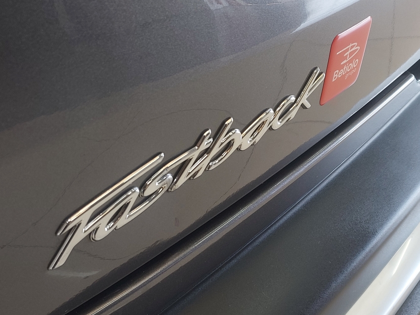 fiat fastback 1.3 turbo 270 flex limited edition at6 4p automatico 202422