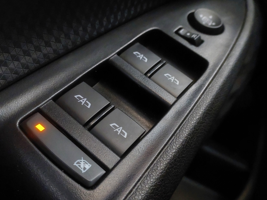 chevrolet onix 1.0 turbo flex plus ltz automatico 4p 202416