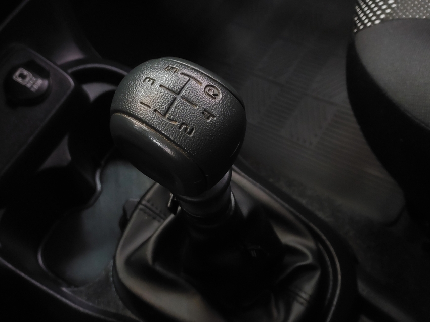 fiat mobi 1.0 evo flex like. manual 4p 202413