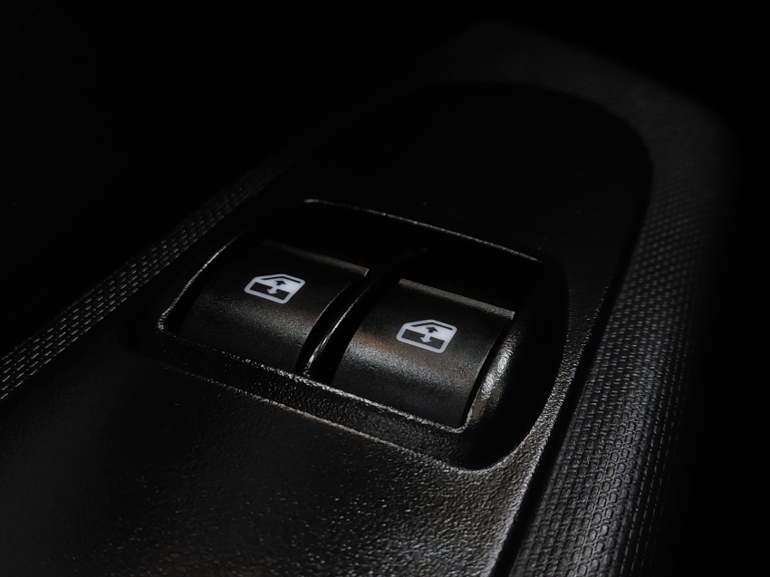 fiat mobi 1.0 evo flex like. manual 4p 202414