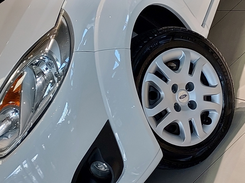 ford fiesta 1.6 se hatch 16v flex 4p manual 1.0 201419