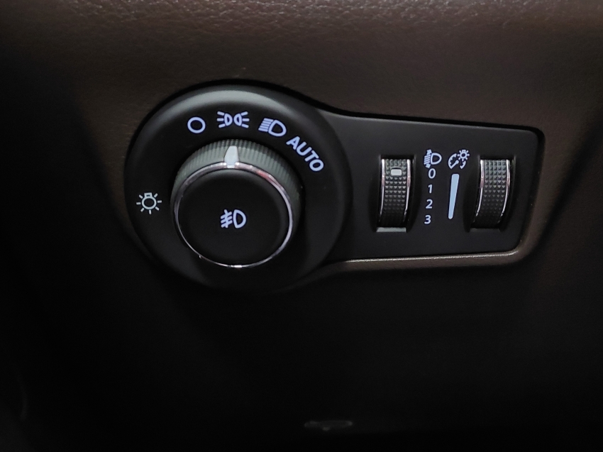 jeep commander 2.0 td380 turbo diesel overland at9 4p automatico 202221