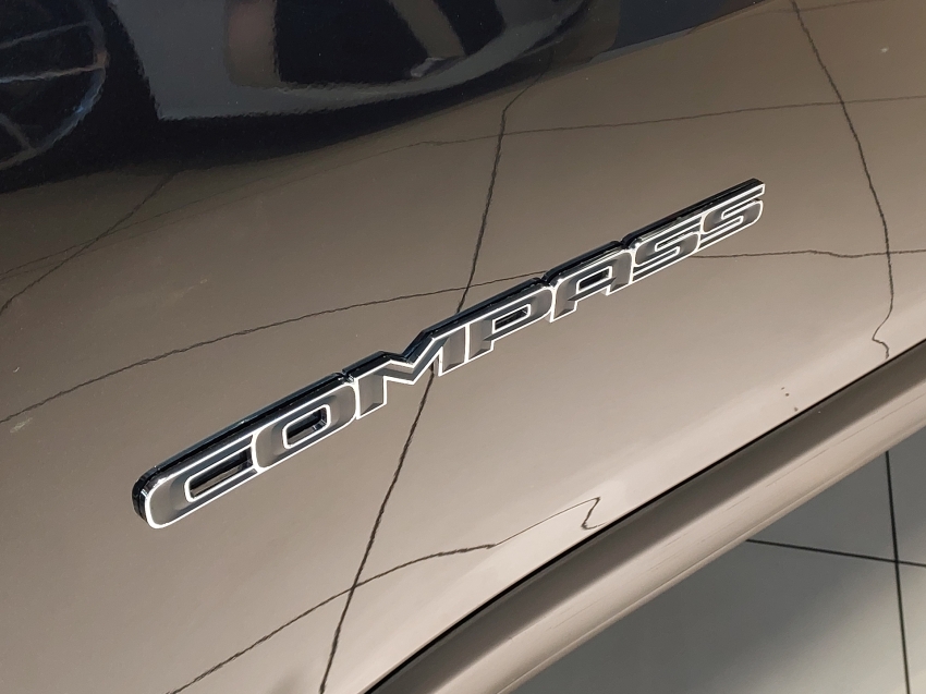 jeep compass 1.3 t270 turbo flex longitude at6 4p automatico 202519