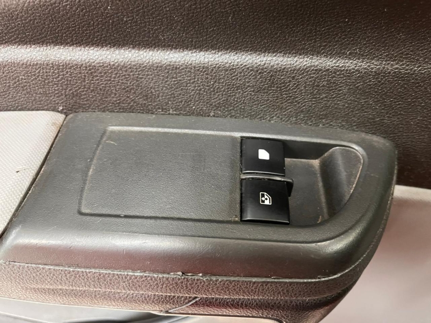 chevrolet onix 1.0 mpfi lt 8v flex 4p manual 201510