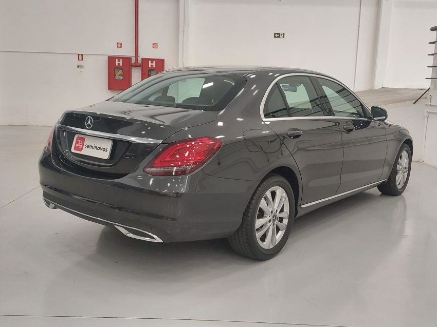 mercedes-benz c 180 1.6 cgi flex avantgarde 9g-tronic 4p automatico 20203