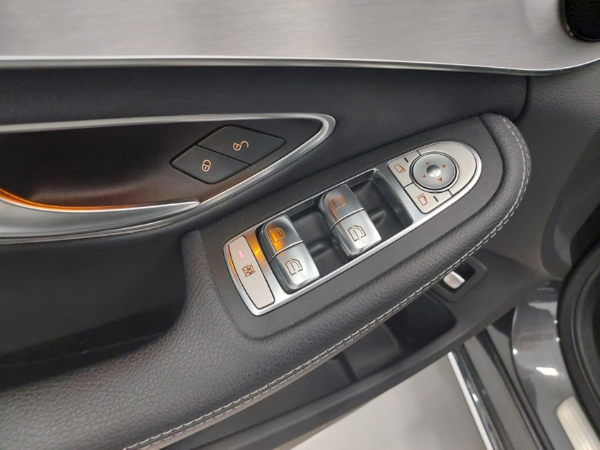 mercedes-benz c 180 1.6 cgi flex avantgarde 9g-tronic 4p automatico 202015