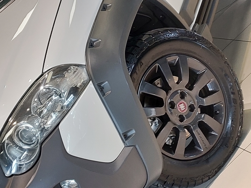 fiat strada 1.8 mpi adventure ce 16v flex 2p manual 201620