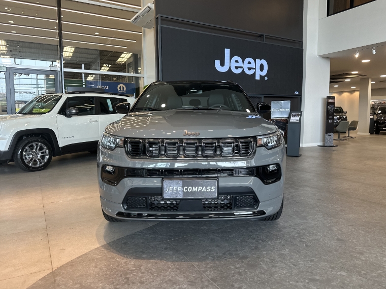 jeep compass 2.0 hurricane 4 turbo gasolina blackhawk at9 1.3 4p automatico 20262