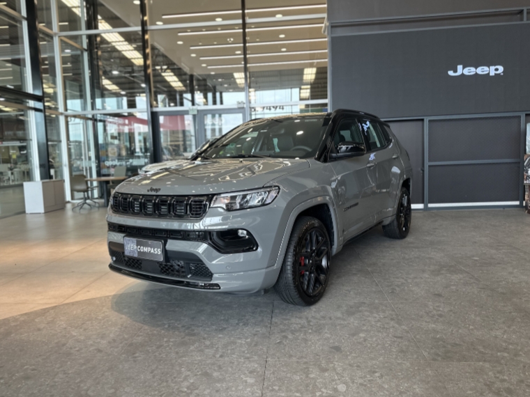 jeep compass 2.0 hurricane 4 turbo gasolina blackhawk at9 1.3 4p automatico 2026