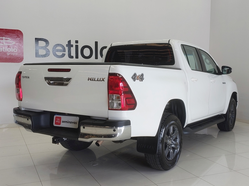 toyota hilux 2.8 d-4d turbo diesel cd sr 4x4 automatico 4p 20254