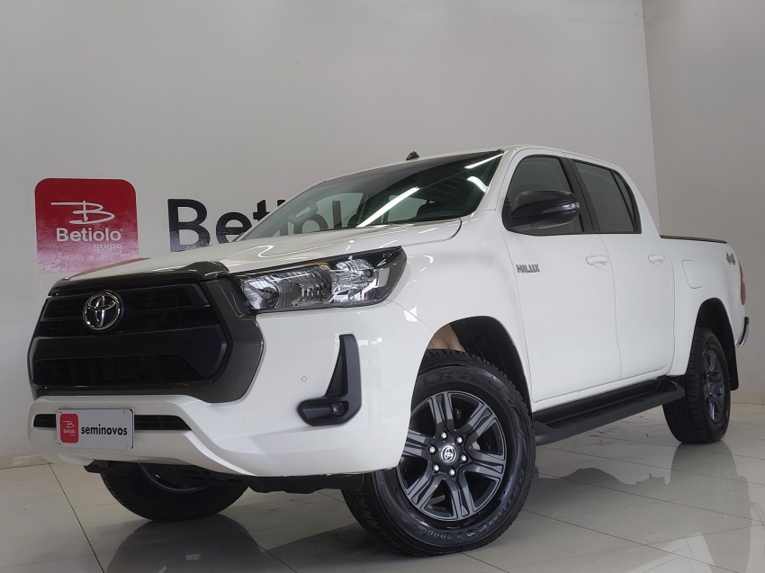 toyota hilux 2.8 d-4d turbo diesel cd sr 4x4 automatico 4p 2025